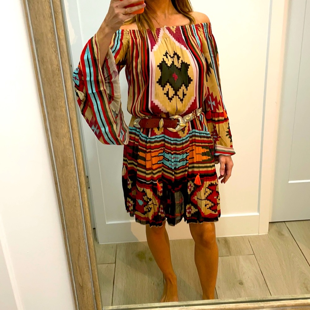 Etnic off shoulder dress